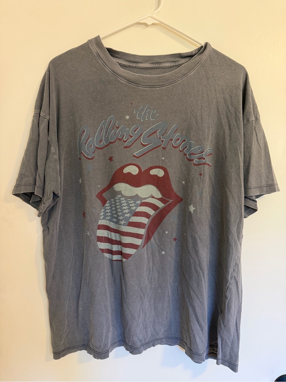 American Eagle Outfitters Grey Rolling Stones Tongue Graphic Band Tee